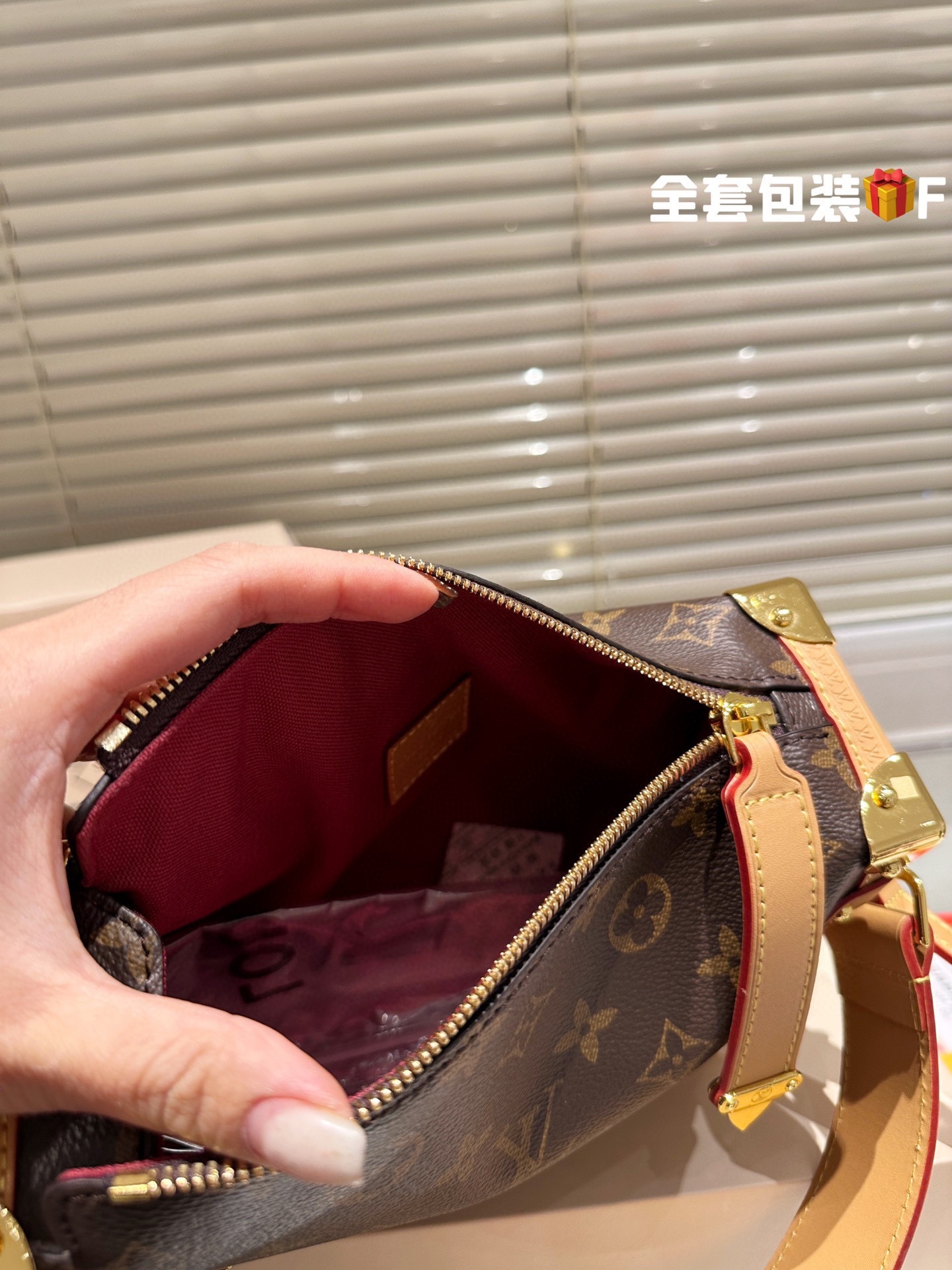 Louis new arriva Side trunk bag size : 23*16 cm - Top Club