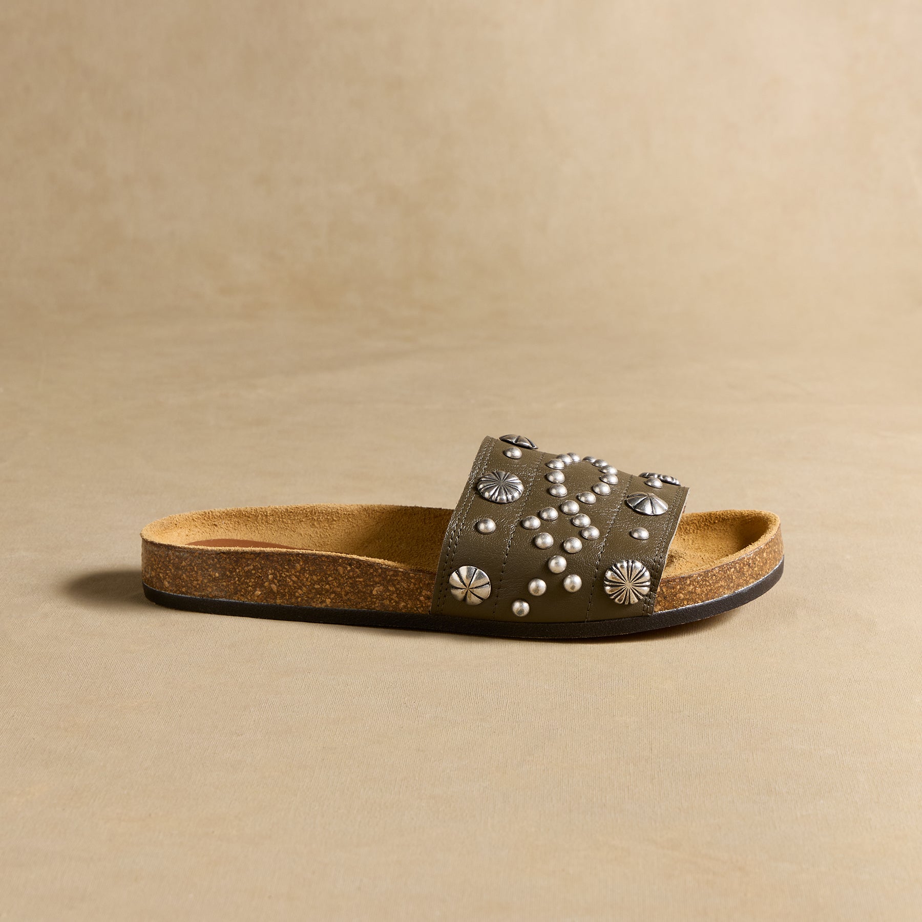 Sol Stud Slides - Sundance Living