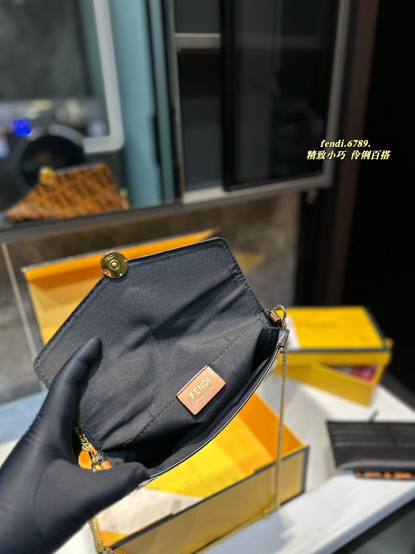Fen Canvas  new arrival chain bag size; 21*3*12 cm - Top Club