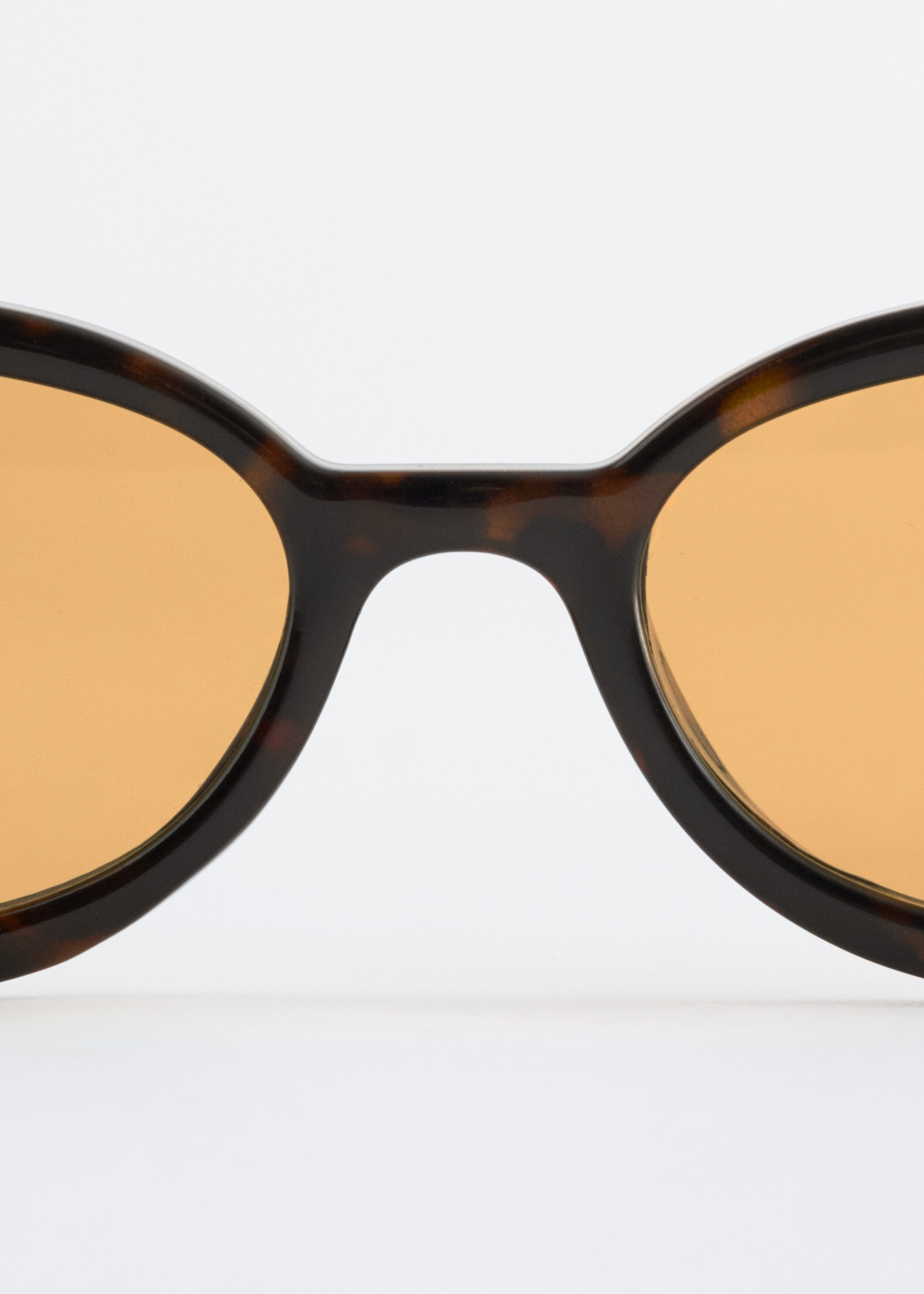 & Other Stories SLIM OVAL-FRAME SUNGLASSES