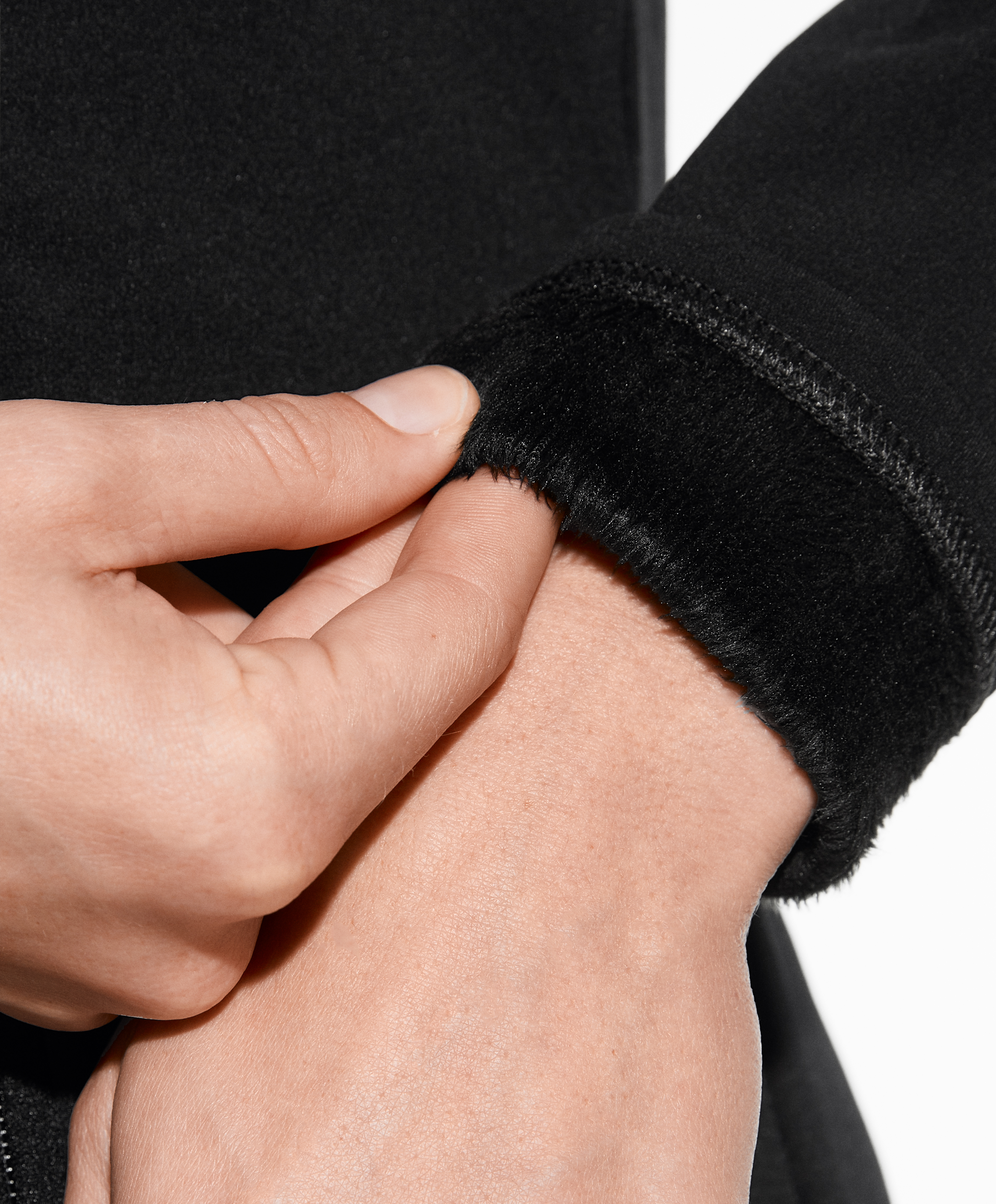 OYSHO Super-extra-warm seamless hooded technical jacket