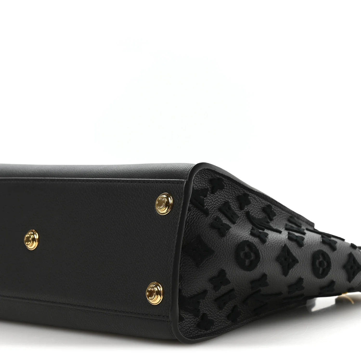Calfskin Monogram Tufting On My Side Black - Top Club