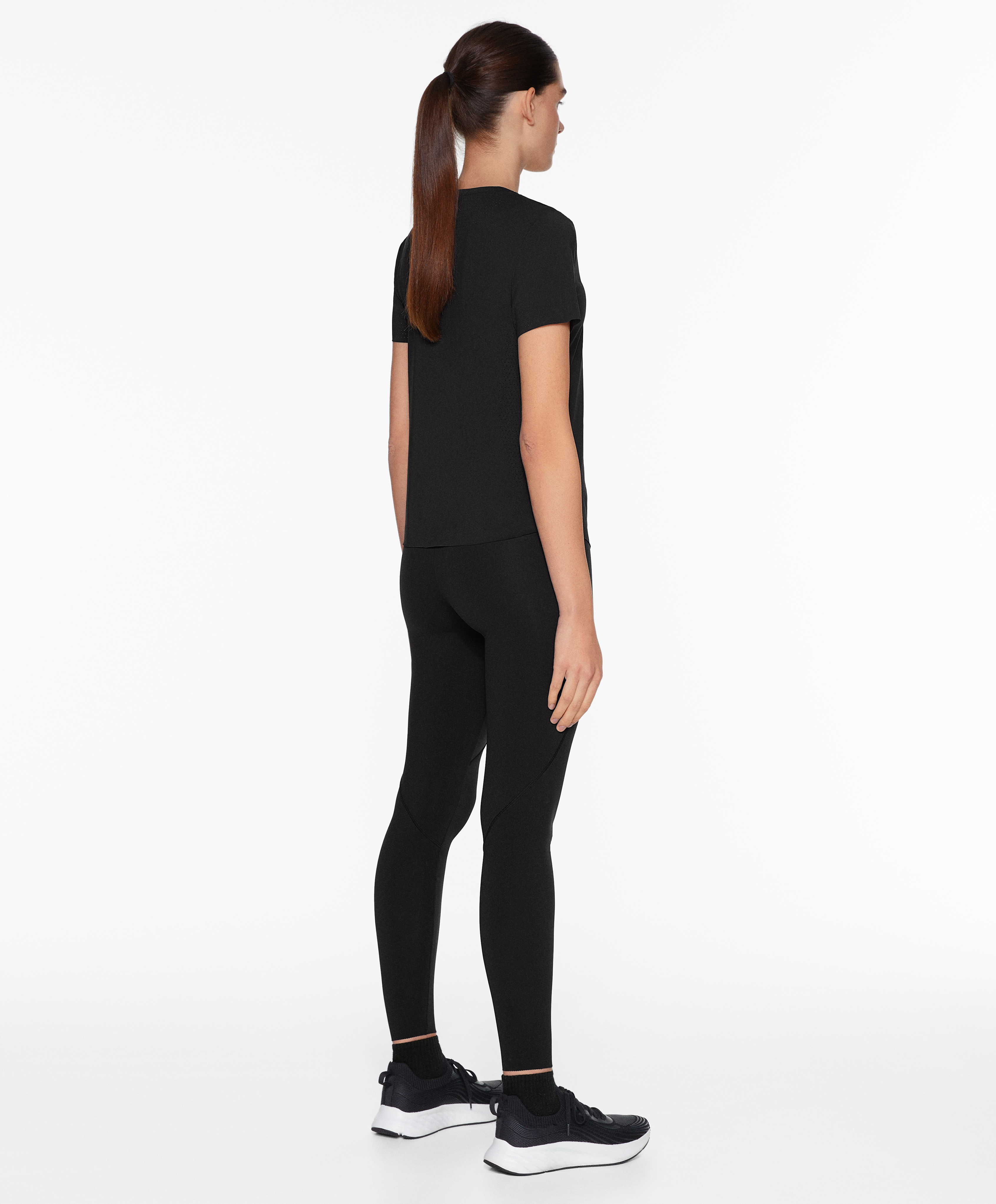 OYSHO Fitted short-sleeved technical T-shirt